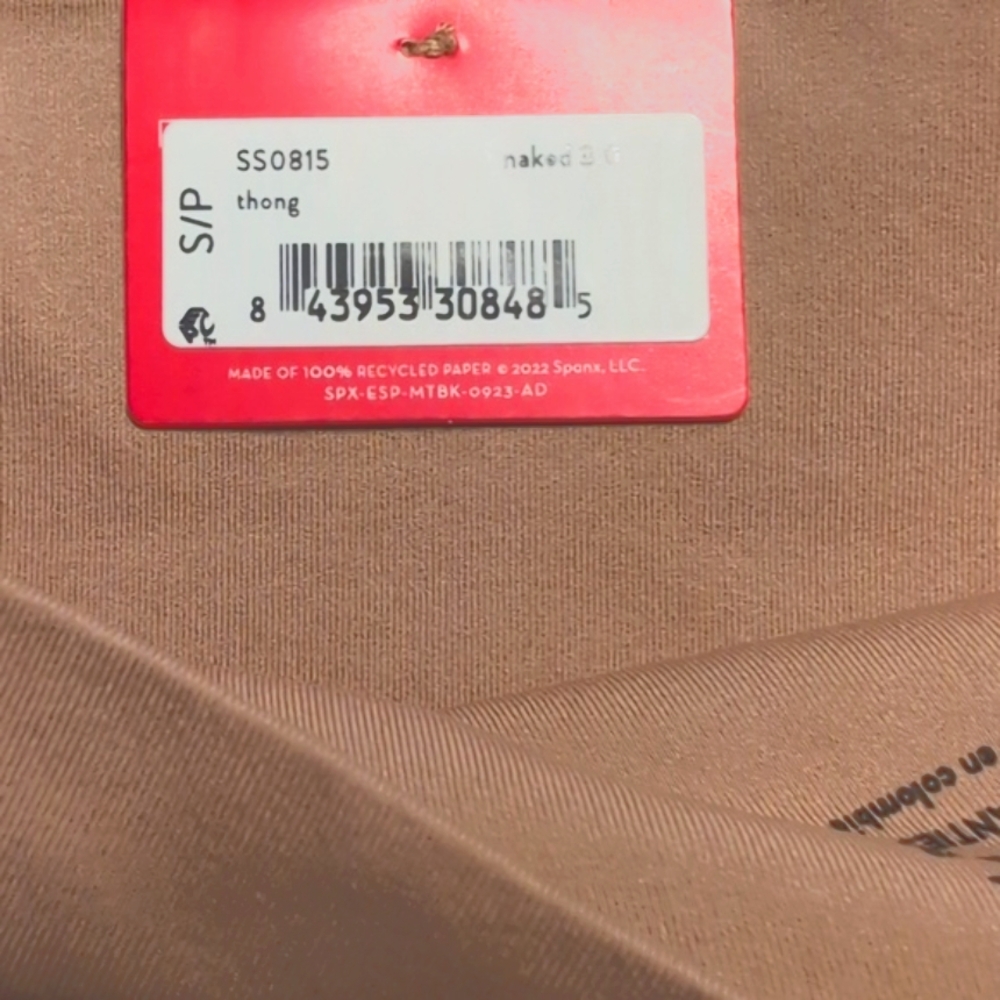 Spanx Everyday Shaping Nude Thong Panties Size Small - Picture 5 of 6